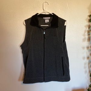 Columbia Sportswear Women's Grey Vest, size L